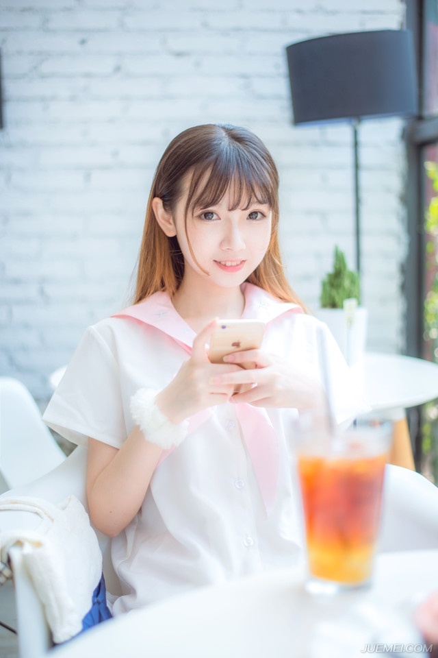 我终于明白我的生命在爱我的人眼里是多么的重要……我的爱有多长，我的牵挂与不舍也就有多长。